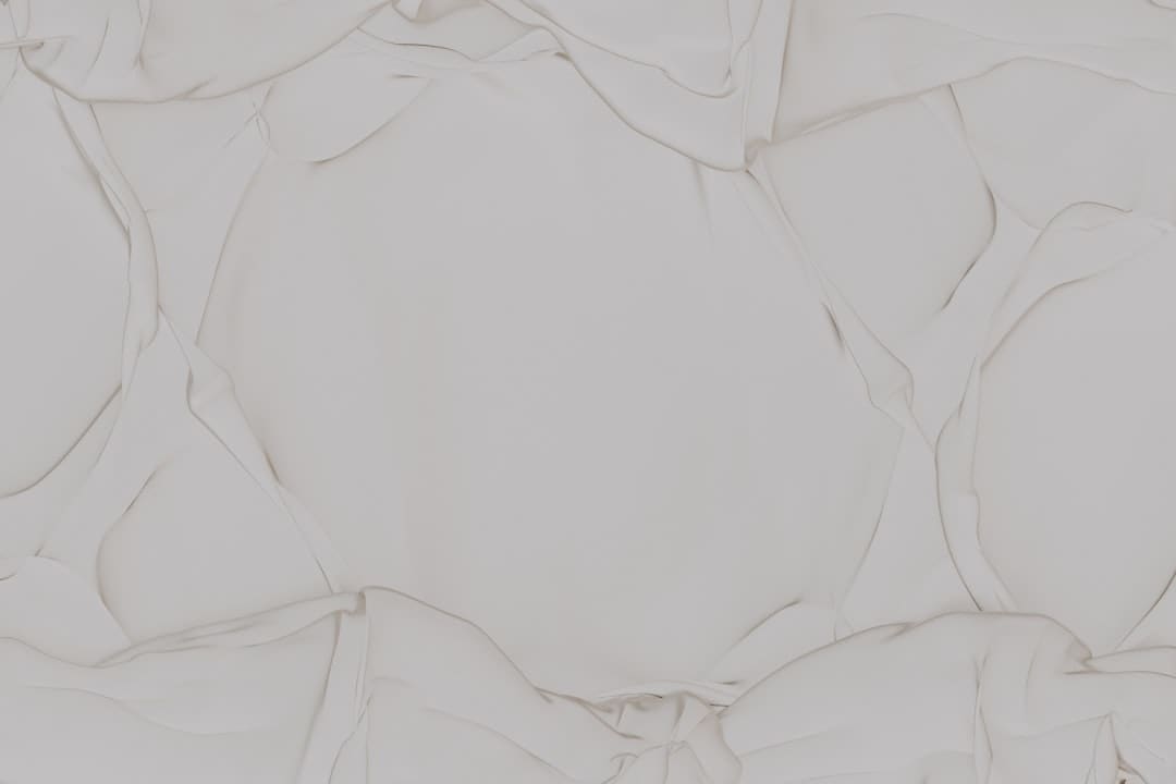 《与晋长安》三个身份是什么？